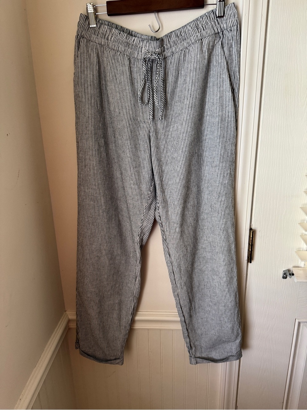 J. Crew Women’s  Black & White Pinstripe Drawstring Linen Blend Pants Size 14T